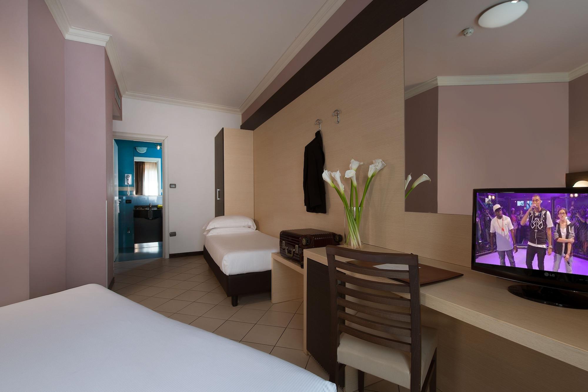 Cdh Hotel Специя Екстериор снимка