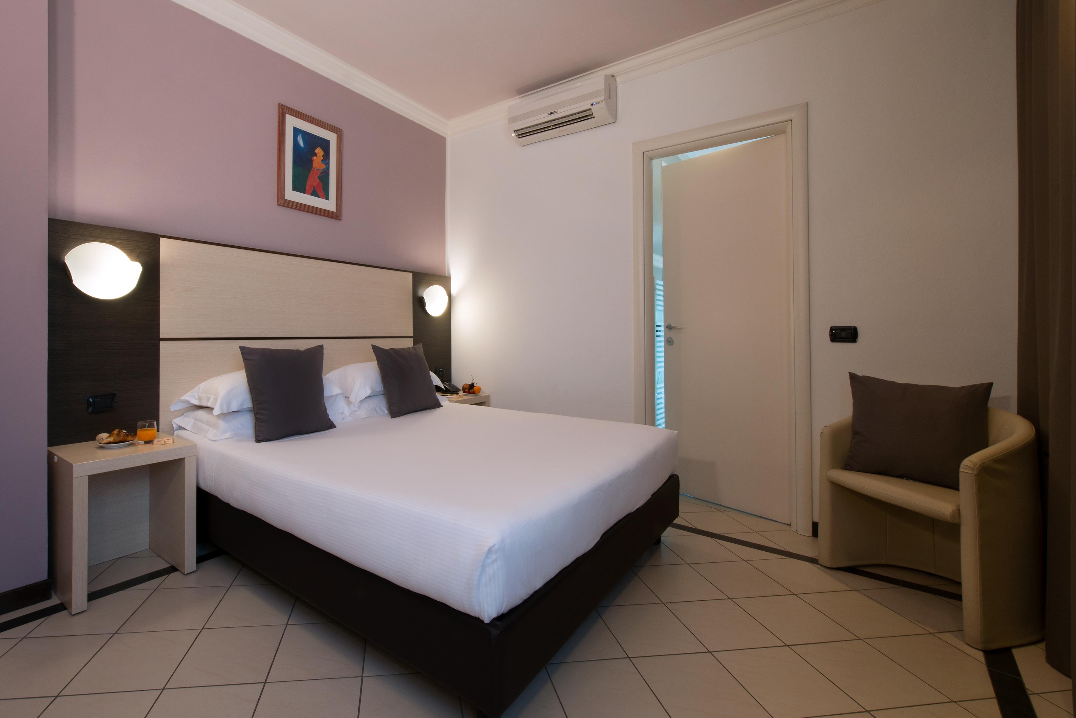 Cdh Hotel Специя Екстериор снимка