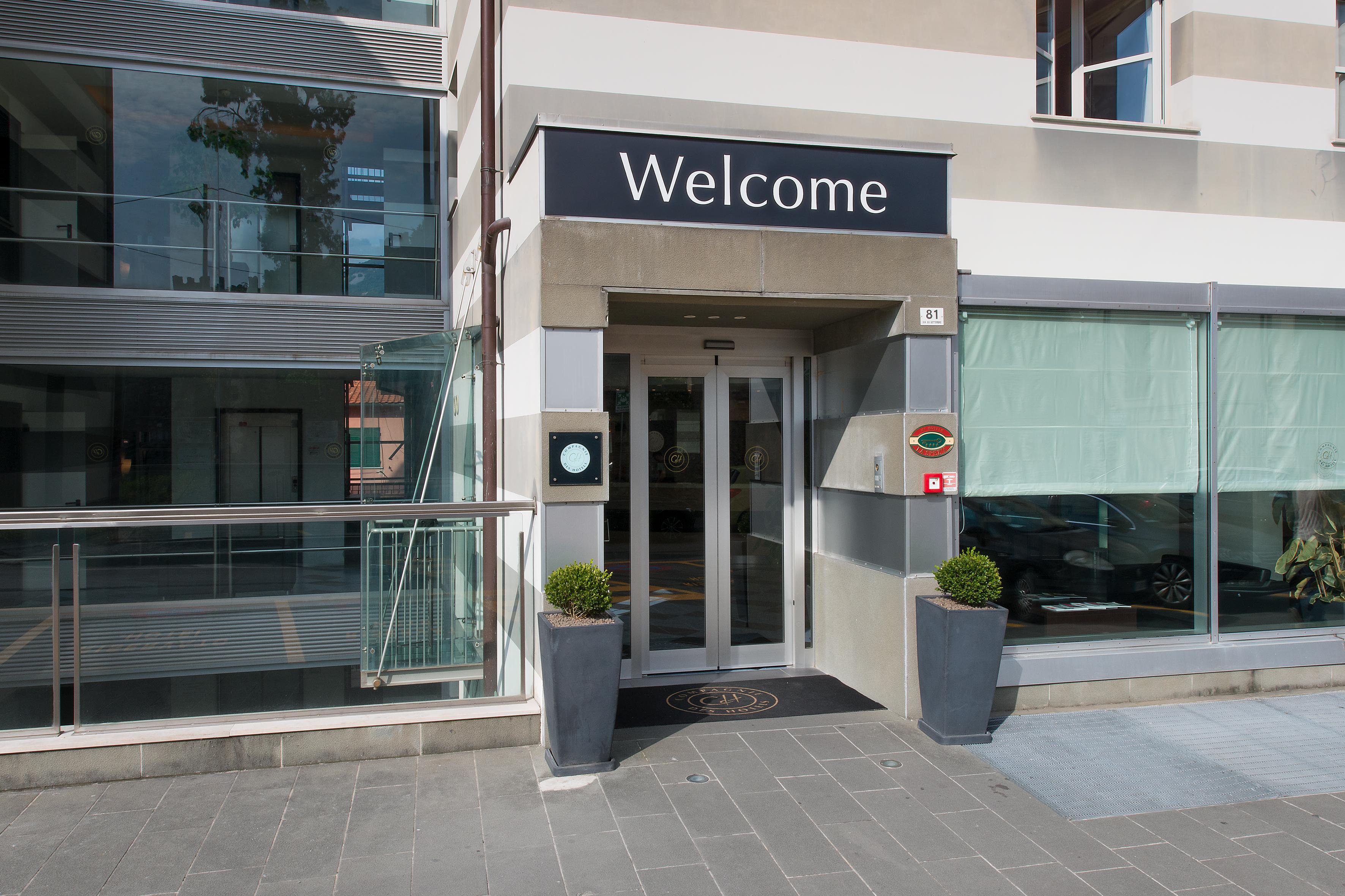 Cdh Hotel Специя Екстериор снимка