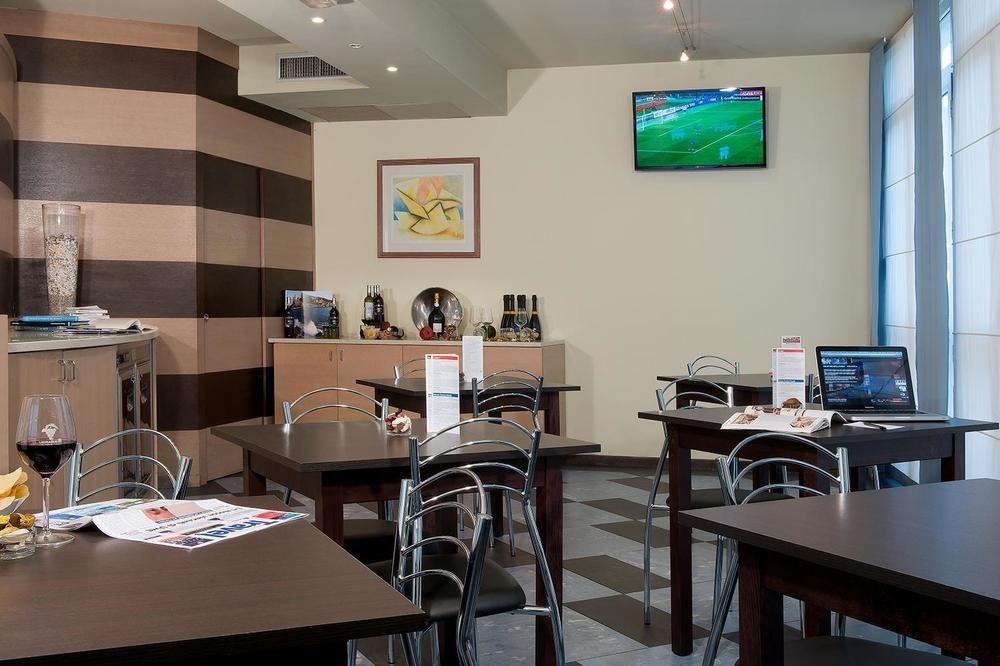 Cdh Hotel Специя Екстериор снимка
