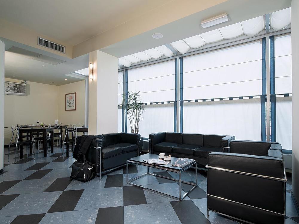 Cdh Hotel Специя Екстериор снимка