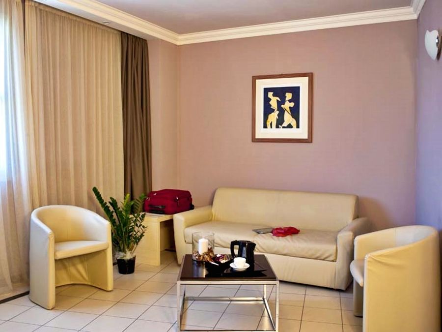 Cdh Hotel Специя Екстериор снимка