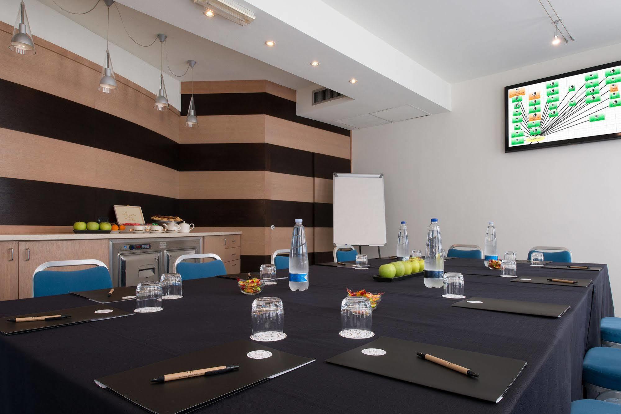 Cdh Hotel Специя Екстериор снимка